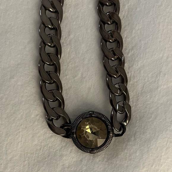 Gorgeous brand new necklace and bracelet set - Picture 2 of 2